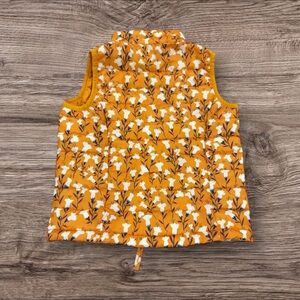 NWOT Cute Floral Girls Puffer Vest 4T